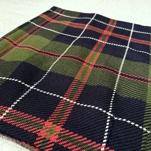 Chadwicks Plaid Skirt in Navy, Green, and Red (2P) - Picture 3 of 8